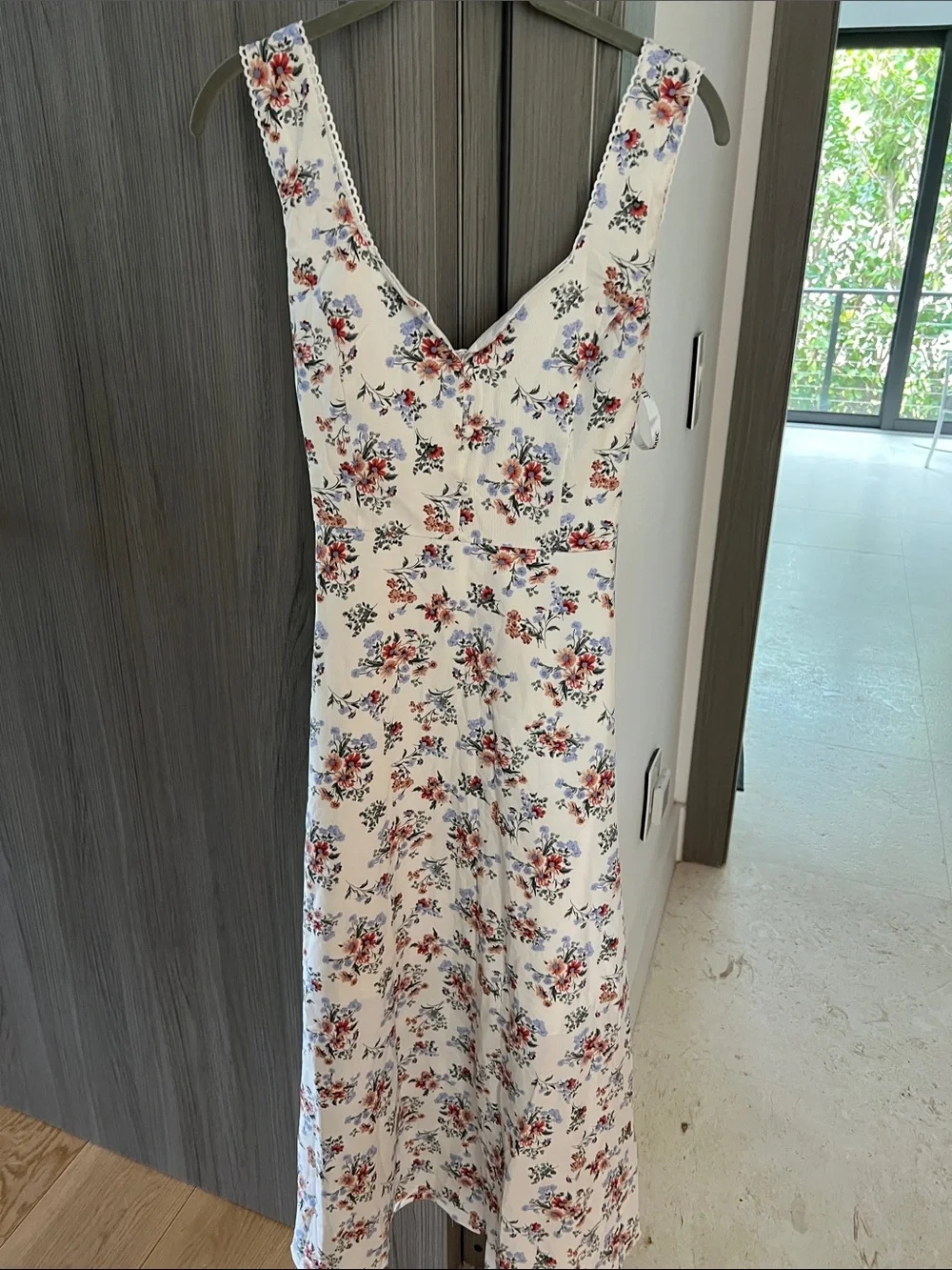 NWT REVOLVE Australia SHOWPO J.J.s HOUSE floral cottagecore midi dress US L